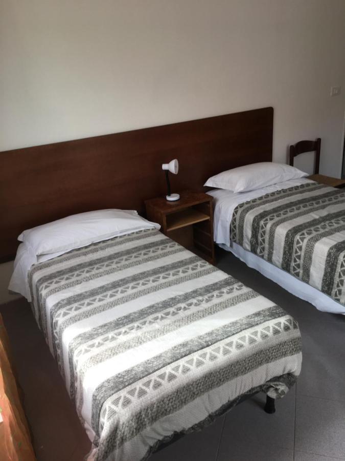 Appartamento Miramare, 2 Camere, Cucina, Bagno, 文蒂米利亚 外观 照片